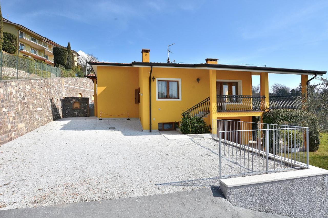 Red Apartment in Marciaga di Costermano Esterno foto